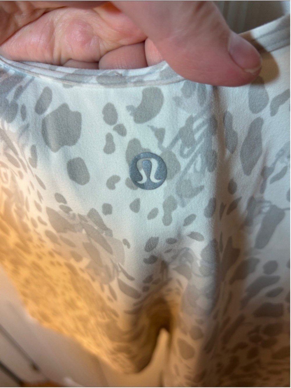 Lululemon Align T-Shirt cheetah Camo Antique White Multi size 12 - Picture 6 of 6
